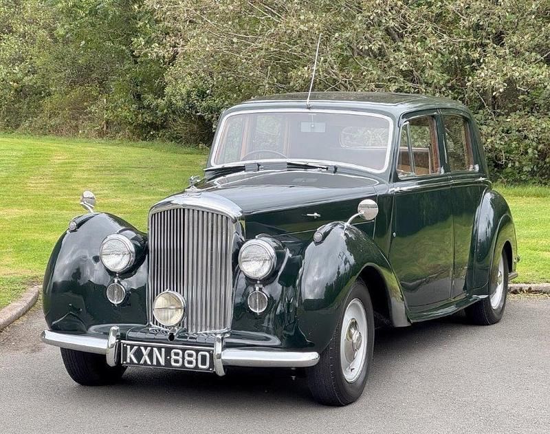 Green Used 1984 Bentley Mark VI Sedan | £29,500 - Image 1/4