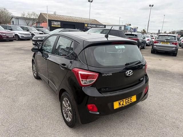 Used Hyundai i10 Premium 87 HP (63 kW) 2014 Black Hatchback