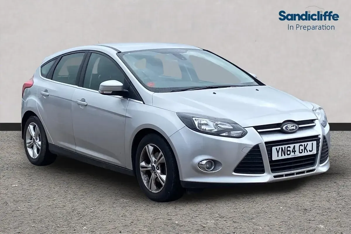 Used Ford Focus Zetec 100 HP (73 kW) 2014 Hatchback