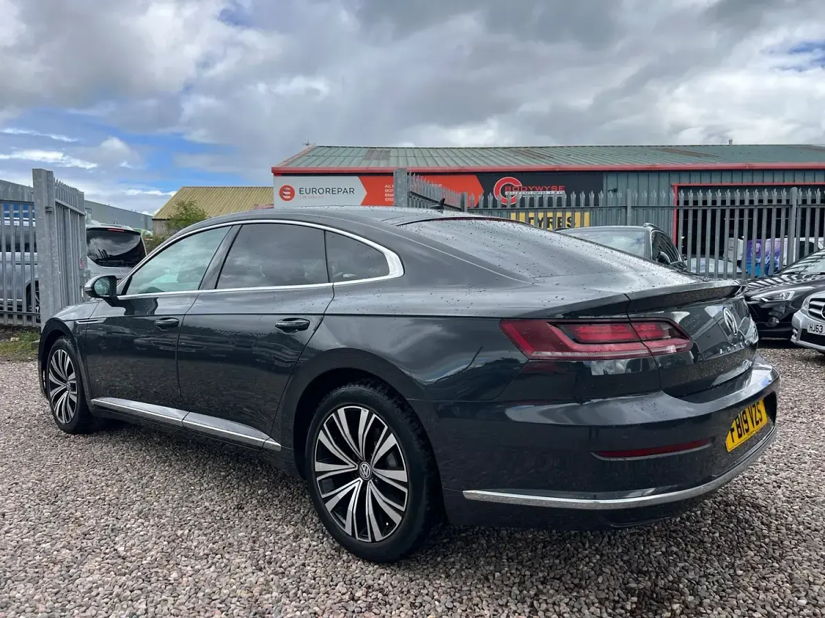 Used VW Arteon Elegance 150 HP (110 kW) 2019 Grey Hatchback