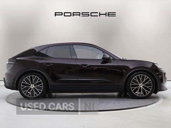 Used Porsche Macan 380 kW (517 HP) 2024 Maroon SUV