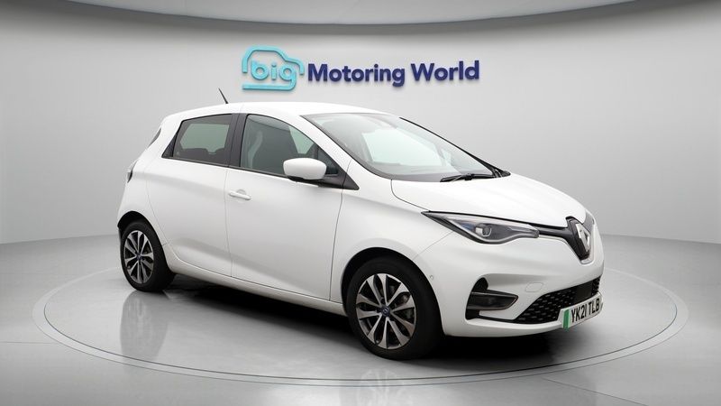 Used 2020 Renault Zoe GT-Line Hatchback | £10,700 (Fair price) - Image 1/4