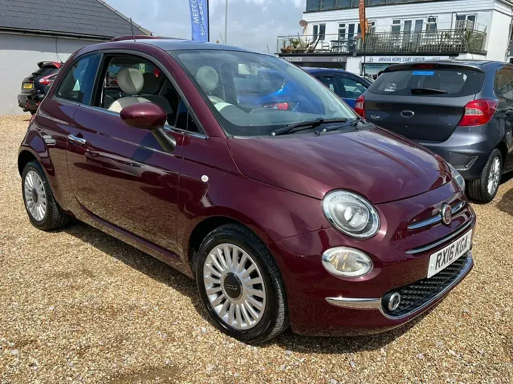 Used Fiat 500 Lounge 105 HP (77 kW) 2016 Red Hatchback