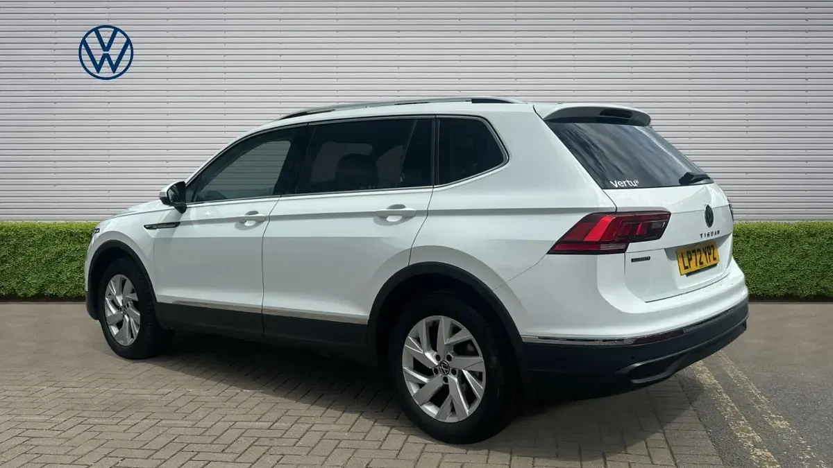 Used VW Tiguan Allspace Life 150 HP (110 kW) 2023 White SUV