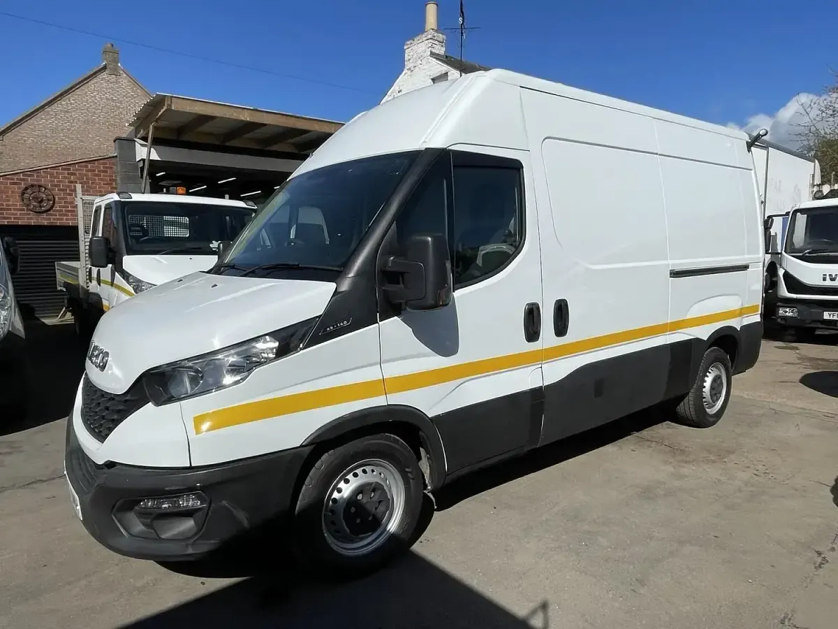 Used Iveco Daily 140 HP (102 kW) 2020 White