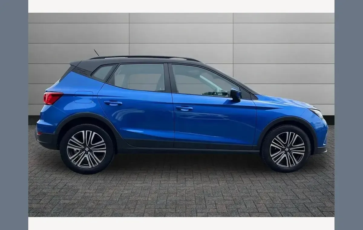 Used Seat Arona SE Technology 110 HP (80 kW) 2023 Blue SUV
