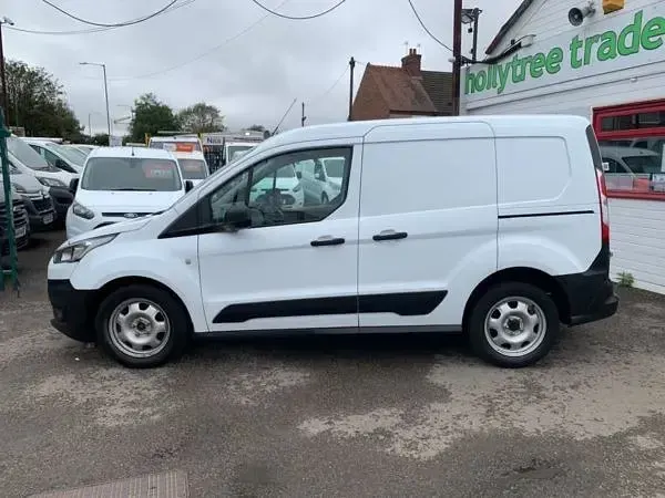 Used Ford Transit Connect 100 HP (73 kW) 2018 White MPV