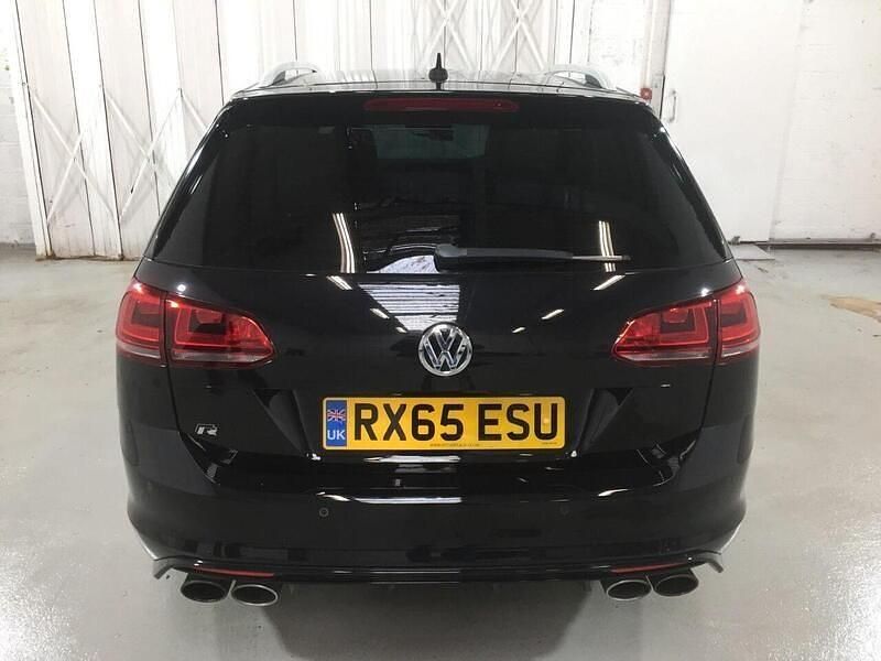Used VW Golf VII R 300 HP (220 kW) 2015 Black Estate