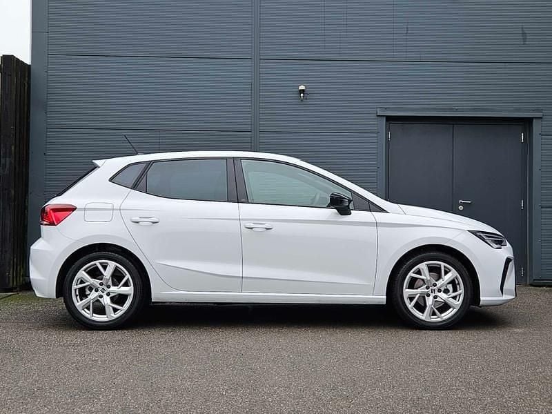 Novo Seat Ibiza FR First Edition 2026 Branco Citadino