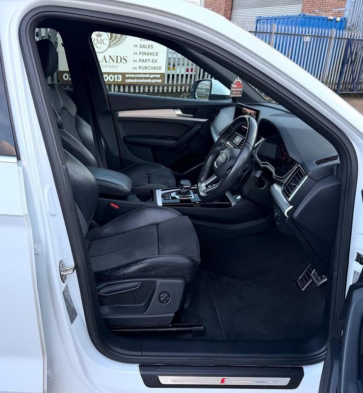 Used Audi Q5 S-Line 2021 White SUV