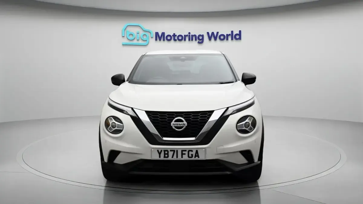 Used Nissan Juke N-Connecta 114 HP (83 kW) 2021 White SUV