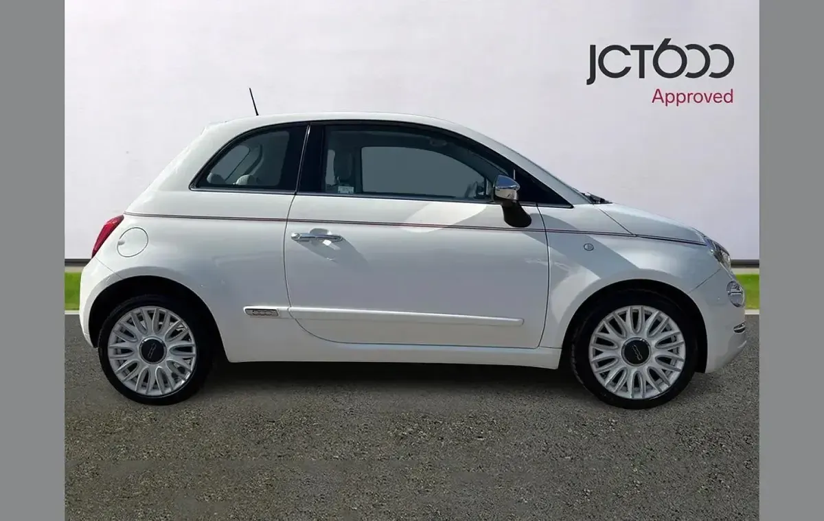 Used Fiat 500 Dolcevita 69 HP (50 kW) 2020 White Hatchback