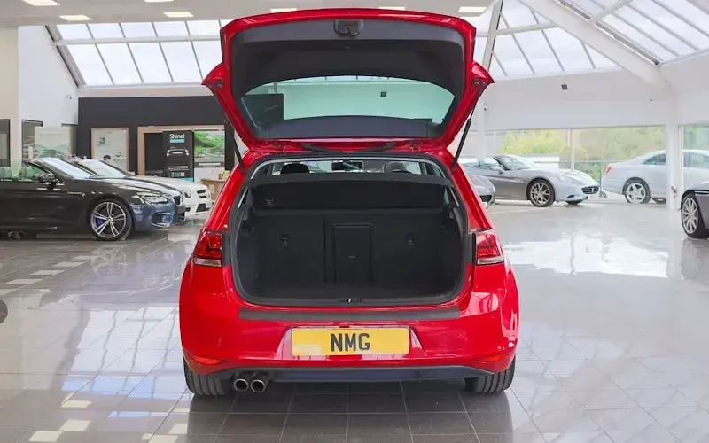 Used VW Golf VII GT 140 HP (102 kW) 2013 Red Hatchback