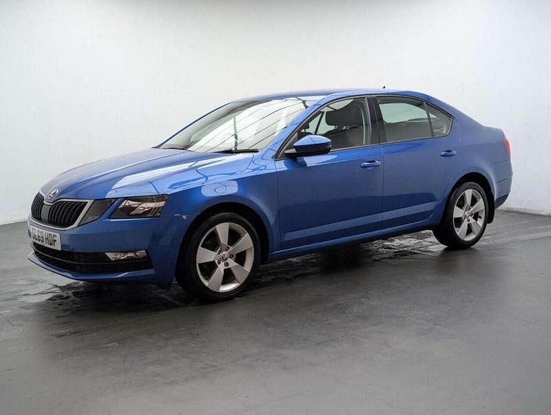 Used Skoda Octavia SE Drive 116 HP (85 kW) 2019 Blue Hatchback