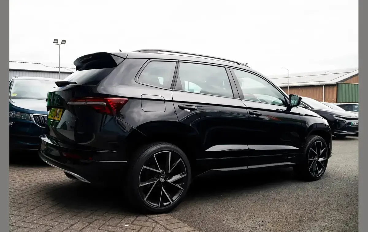 Used Skoda Karoq SportLine 187 HP (137 kW) 2023 Black SUV