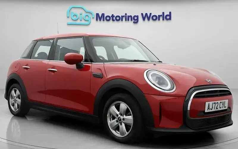 Used Mini Cooper Classic 136 HP (100 kW) 2022 Hatchback