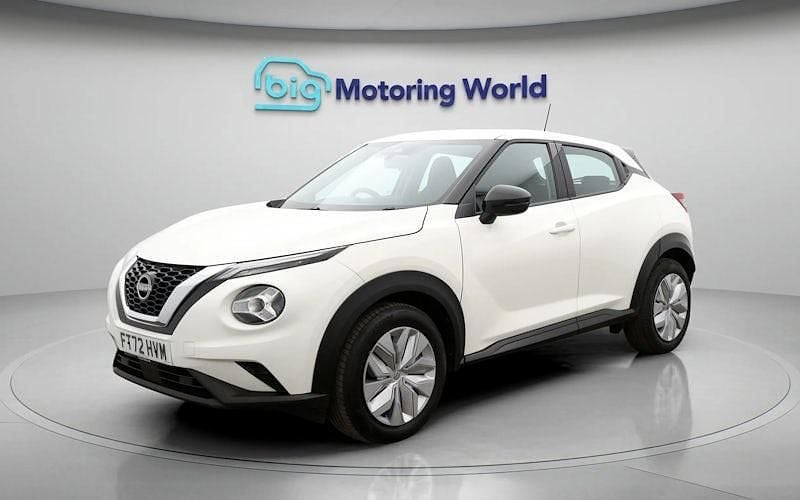 Used Nissan Juke Acenta 114 HP (83 kW) 2023 White SUV