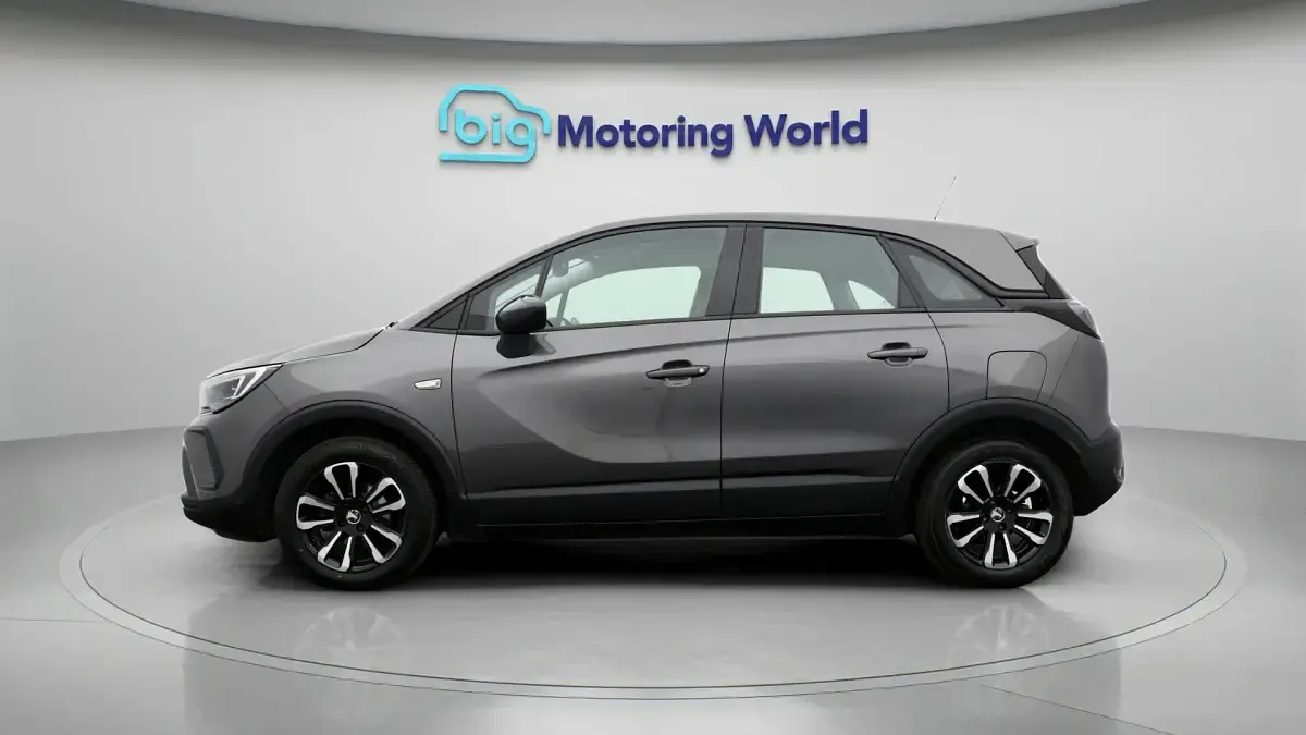 Used Vauxhall Crossland Design Edition 83 HP (61 kW) 2022 Grey SUV