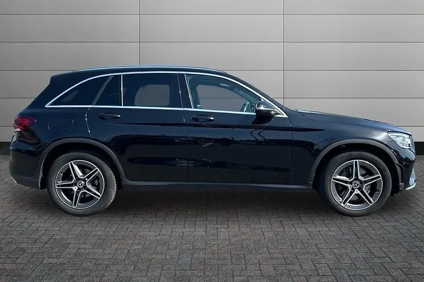 Used Mercedes GLC220 AMG line 191 HP (140 kW) 2019 Black SUV