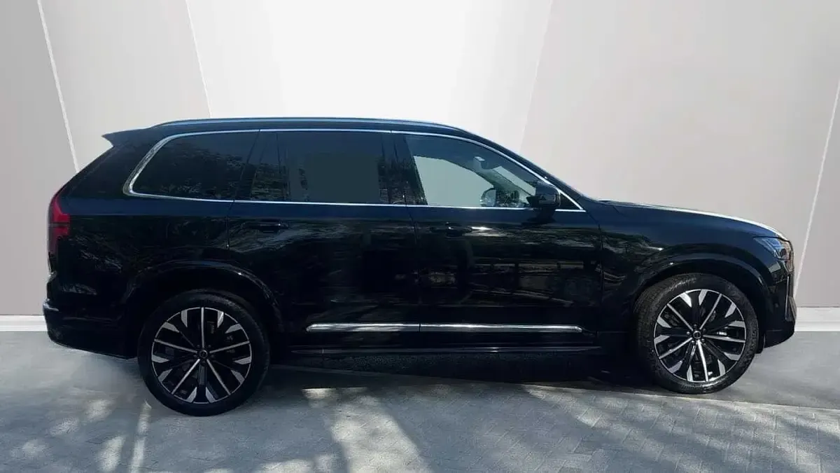 Usado Volvo XC90 Ultra 247 CV (181 kW) 2025 Negro SUV