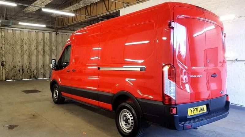 Used Ford Transit S 2021 Red Van