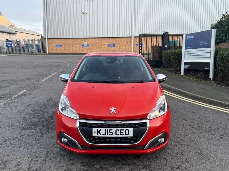 Used Peugeot 208 Allure 2015 Orange Hatchback