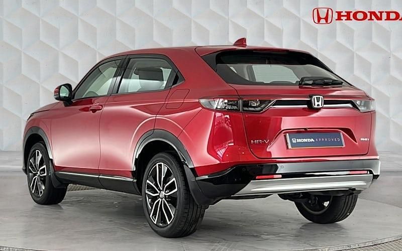 Used Honda HR-V Advance 131 HP (96 kW) 2023 Crystal red SUV
