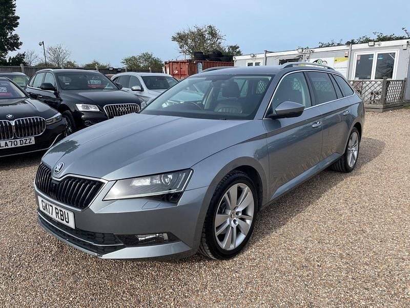 Used Skoda Superb SE L Executive 150 HP (110 kW) 2017 Grey Estate
