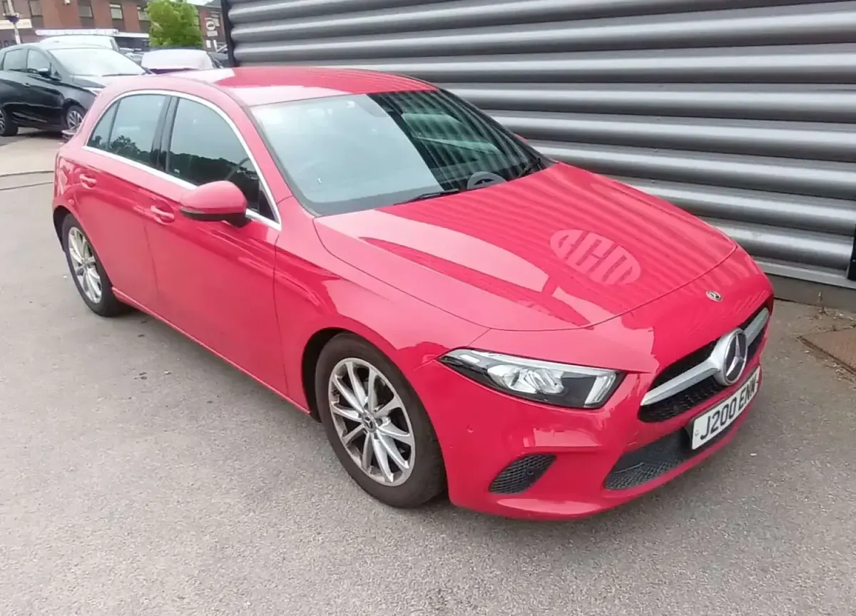 Used Mercedes A180 Executive 136 HP (100 kW) 2019 Red Hatchback