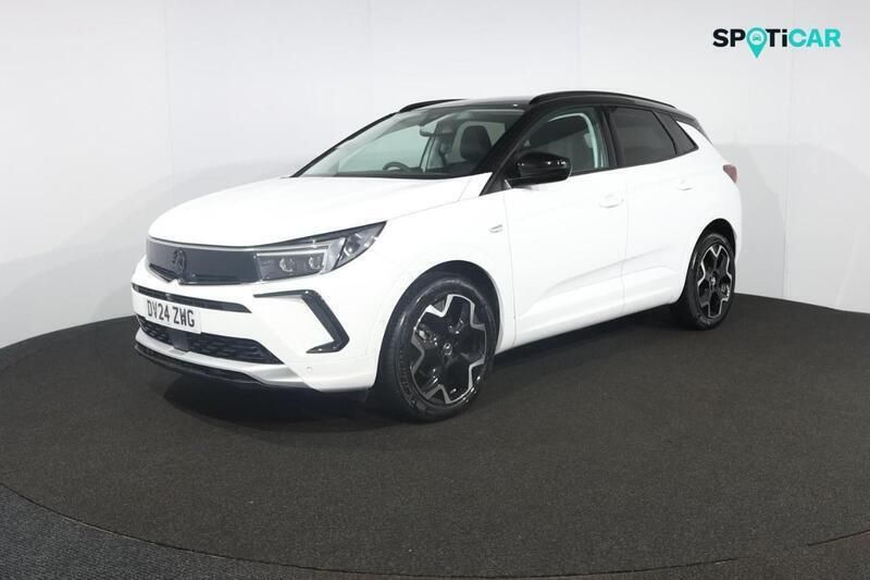 White Used 2024 Vauxhall Grandland X Ultimate SUV | £21,495 (Fair price) - Image 1/4