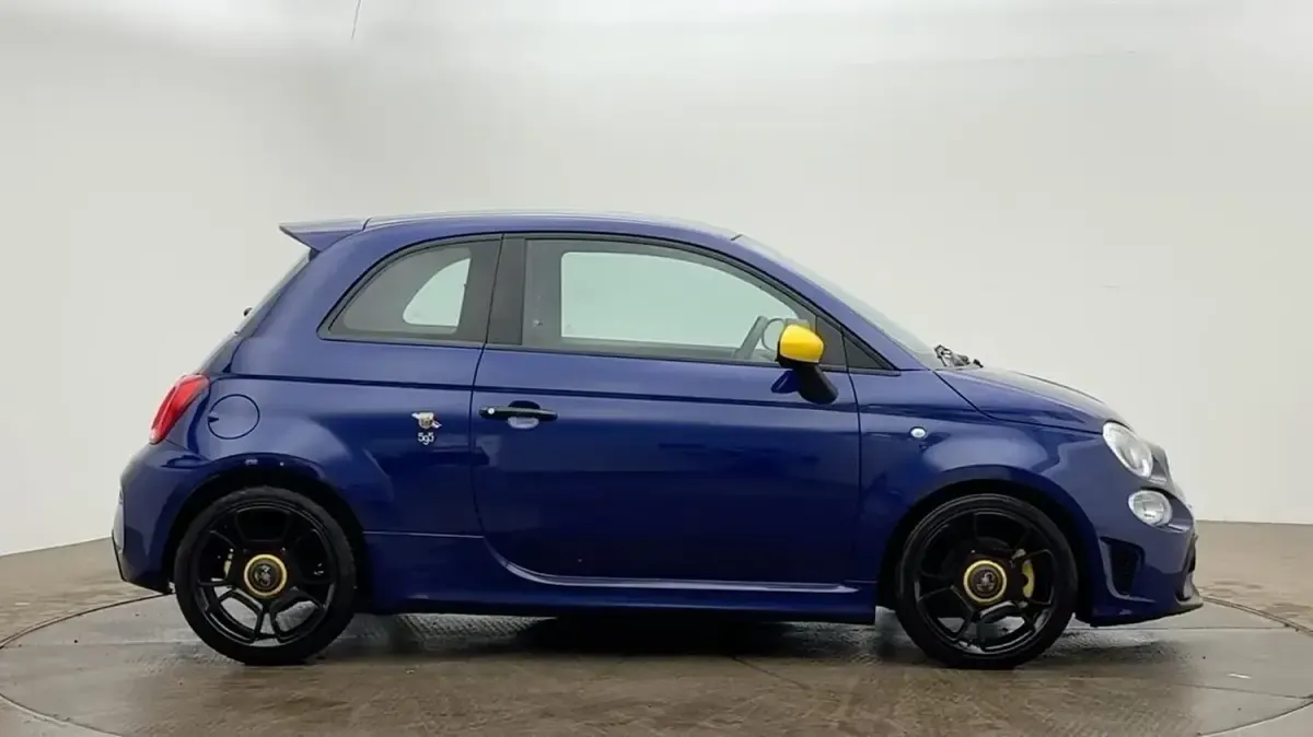 Used Abarth 595 165 HP (121 kW) 2019 Blue Hatchback