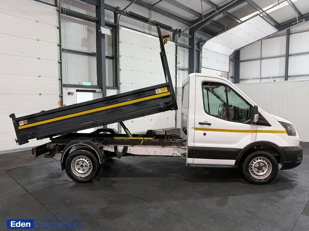 Used Ford Transit 130 HP (95 kW) 2022 White Cabriolet