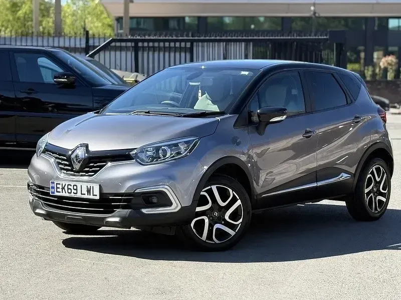 Usado Renault Captur Iconic 90 HP (66 kW) 2020 Cinzento SUV
