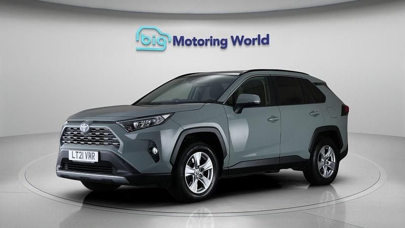 Used Toyota RAV4 Hybrid 215 HP (158 kW) 2021 SUV