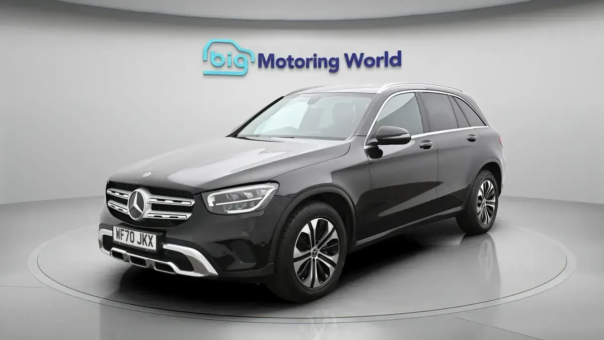 Usado Mercedes GLC220 194 HP (142 kW) 2020 Preto SUV
