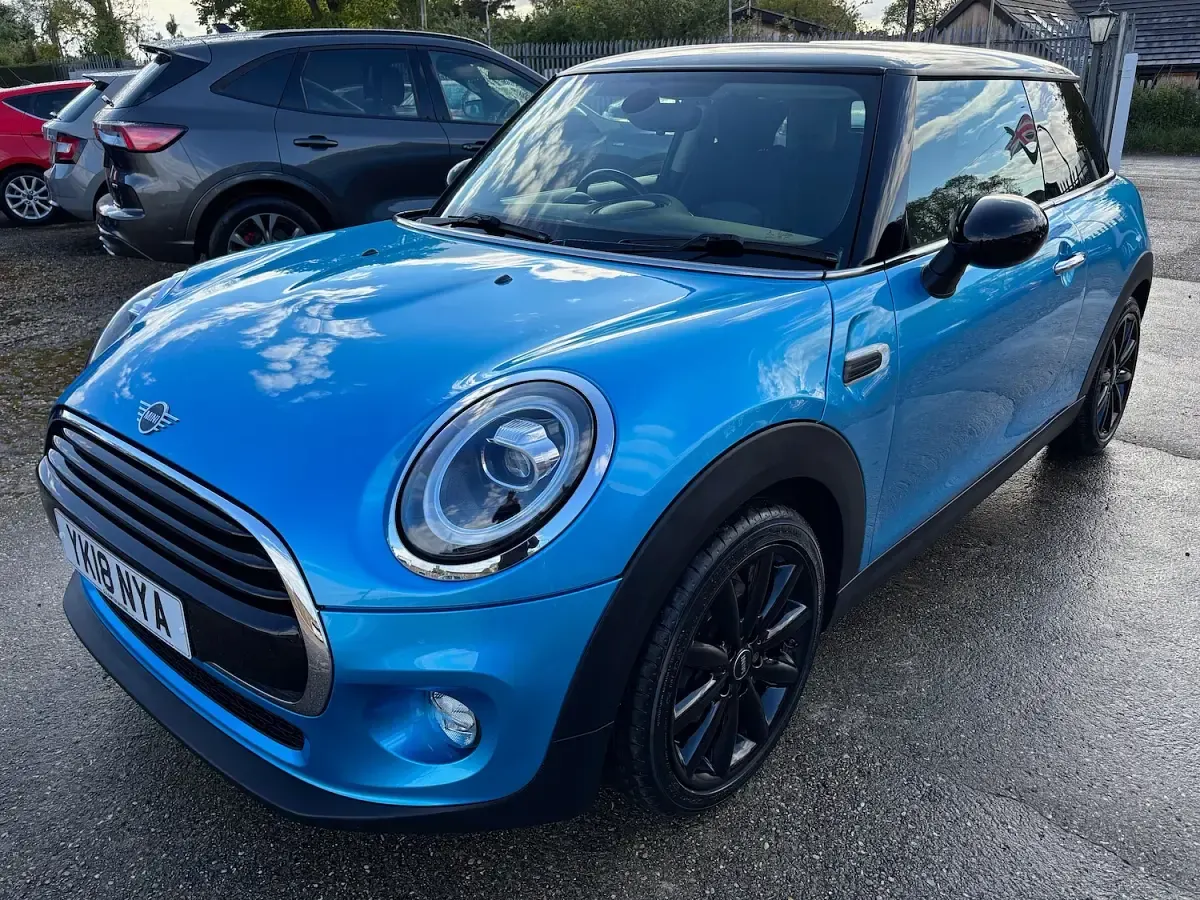 Used Mini Cooper D Hatch 2018 Blue Hatchback