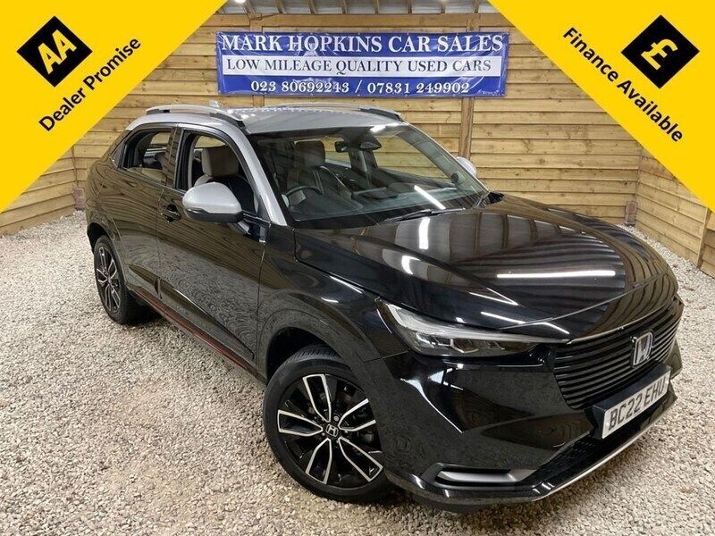 Black Used 2022 Honda HR-V Advance SUV | £23,995 (Fair price) - Image 1/3