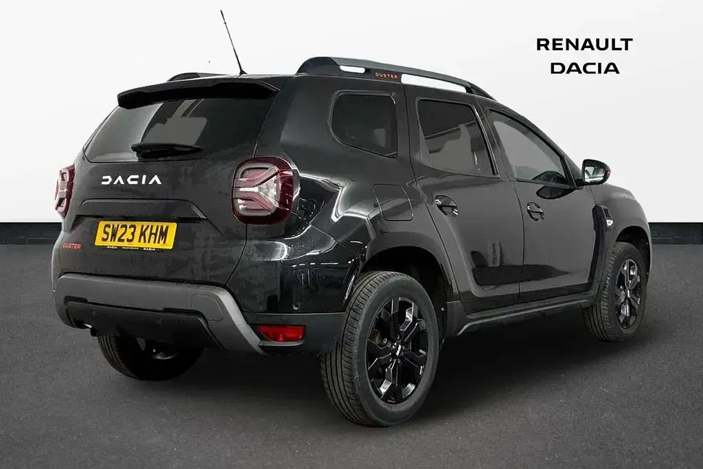 Second-hand Dacia Duster Extreme 130 CP (95 kW) 2023 Negru SUV