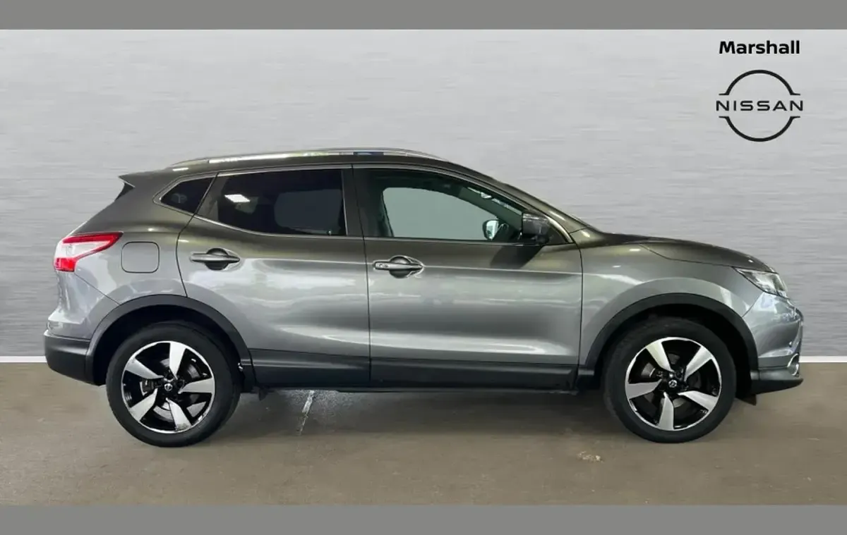 Used Nissan Qashqai N-Connecta 115 HP (84 kW) 2017 Other SUV