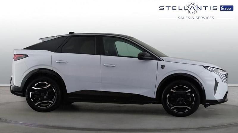 Used Peugeot e-3008 GT 152 kW (207 HP) 2025 White SUV