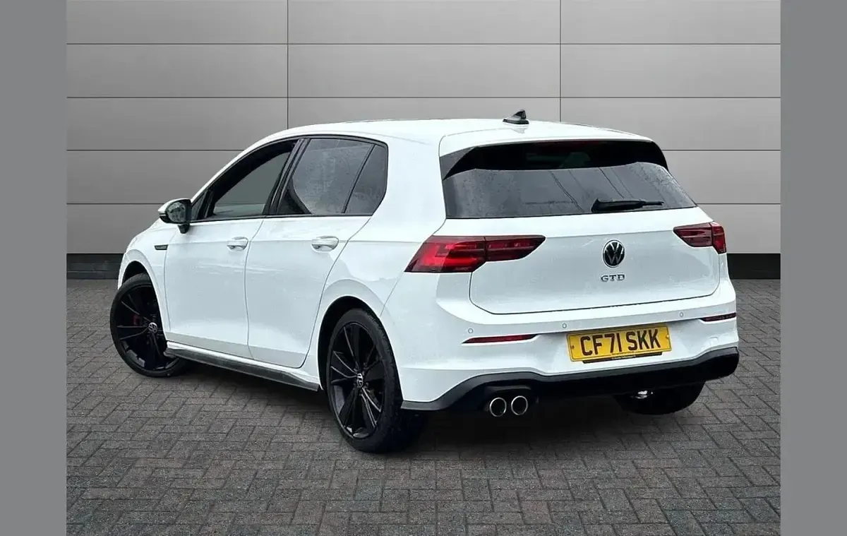Used VW Golf VIII GTD 200 HP (147 kW) 2022 White Hatchback