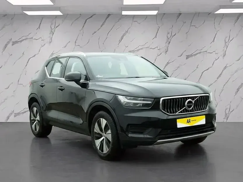 Usado Volvo XC40 Core 211 HP (155 kW) 2022 Preto SUV