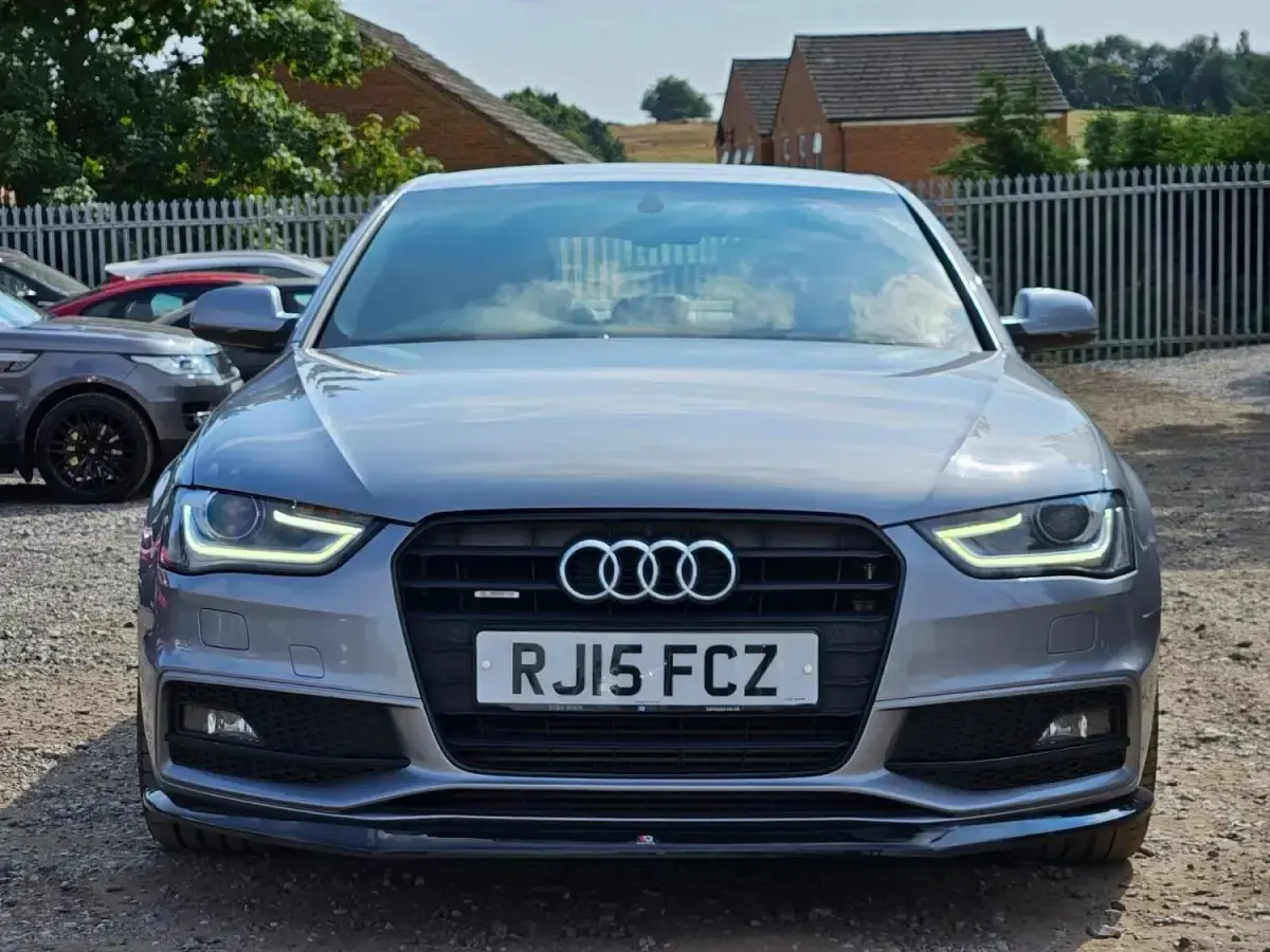 Used Audi A4 Black Edition 177 HP (130 kW) 2015 Grey Sedan