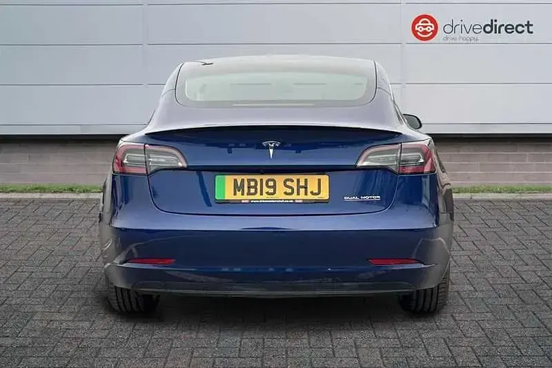 Begagnad Tesla Model 3 Performance 461 kW (627 HK) 2019 Blå Sedan
