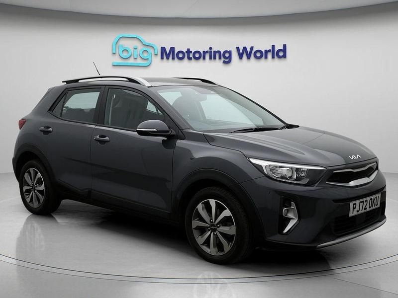 Grey Used 2022 Kia Stonic SUV | £13,625 (Good price) - Image 1/4