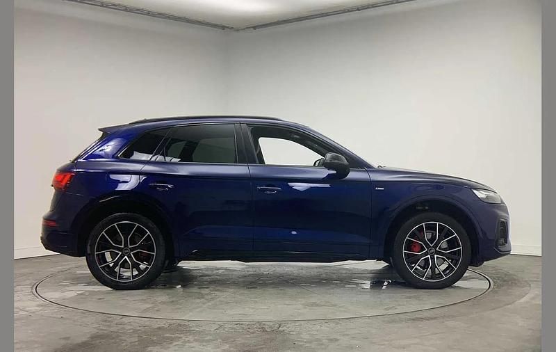 Used Audi Q5 Comfort 200 HP (147 kW) 2023 Blue SUV