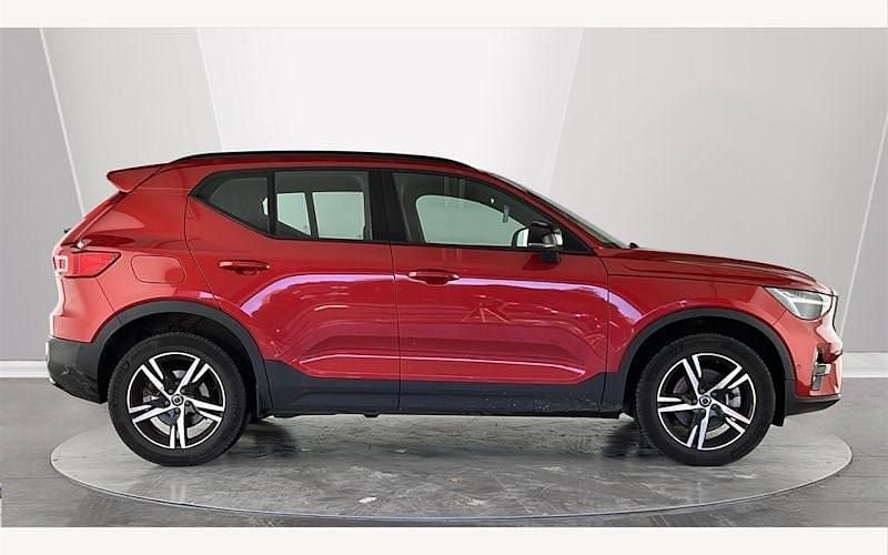 Used Volvo XC40 Plus 197 HP (144 kW) 2025 SUV