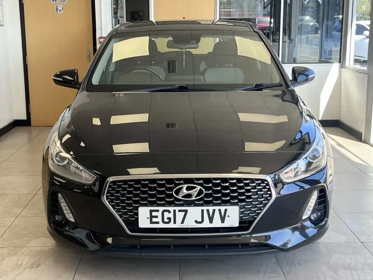 Used Hyundai i30 SE 110 HP (80 kW) 2017 Black Hatchback