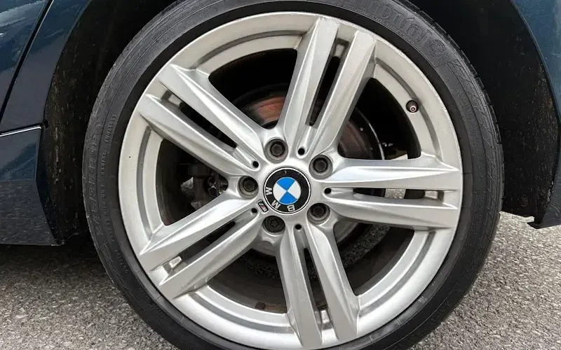 Used BMW 118 Sport Line 143 HP (105 kW) 2013 Blue Hatchback