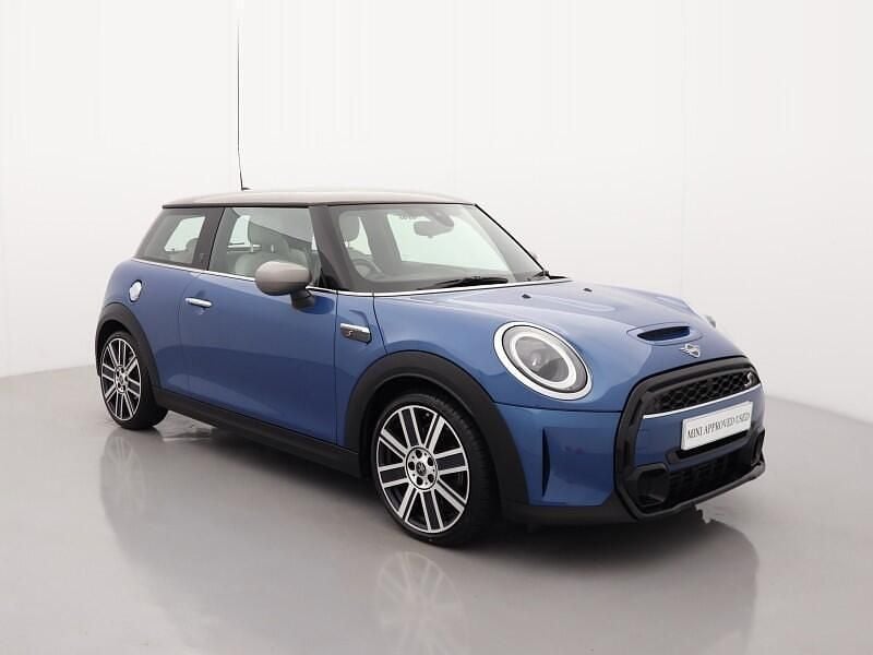 Blue Used 2023 Mini Cooper S Exclusive Hatchback | £22,430 (Fair price) - Image 1/4